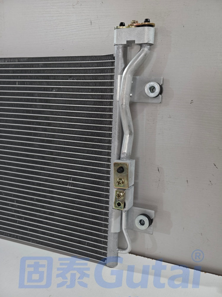 Brand-New Gutai A/C Condenser for Sinotruk HOWO 380