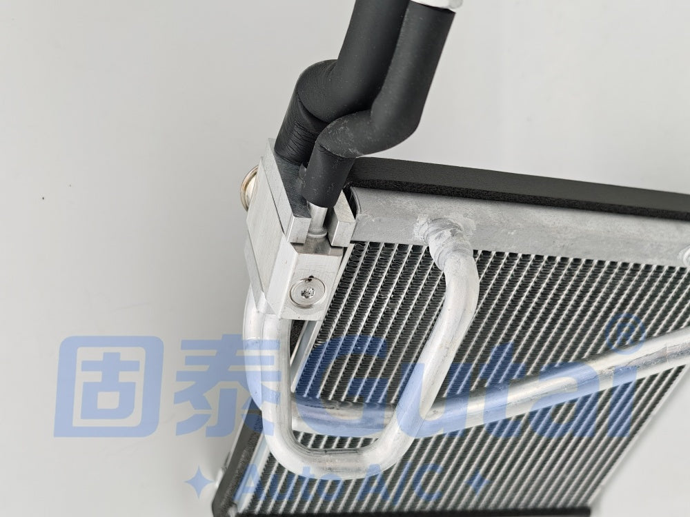 Brand-New Gutai A/C Evaporator with Valve & Fittings for FOTON Ruiwo E3 / Forland M3