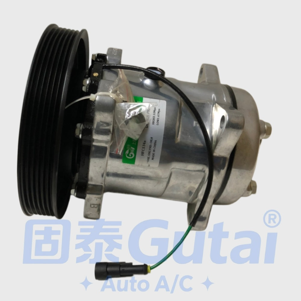 Brand-New Gutai A/C Compressor for Chenglong M5 / Balong H7, Rear Outlet Bracket-Mount Type