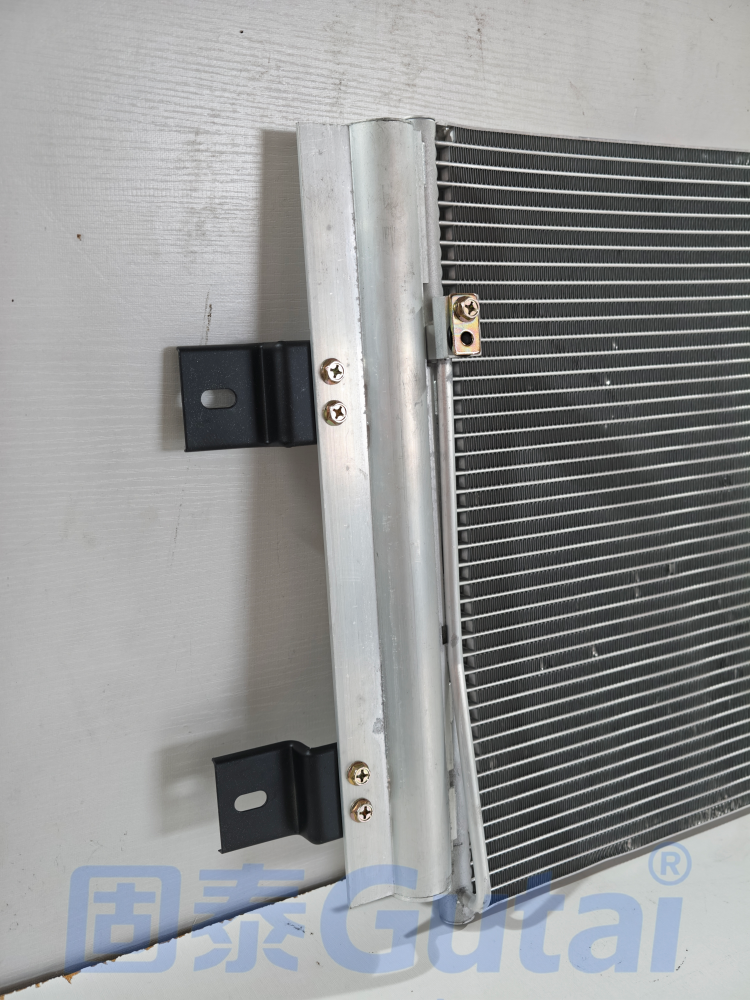 Brand-New Gutai A/C Condenser for FAW Jiefang J6P Pilot Edition / 19W