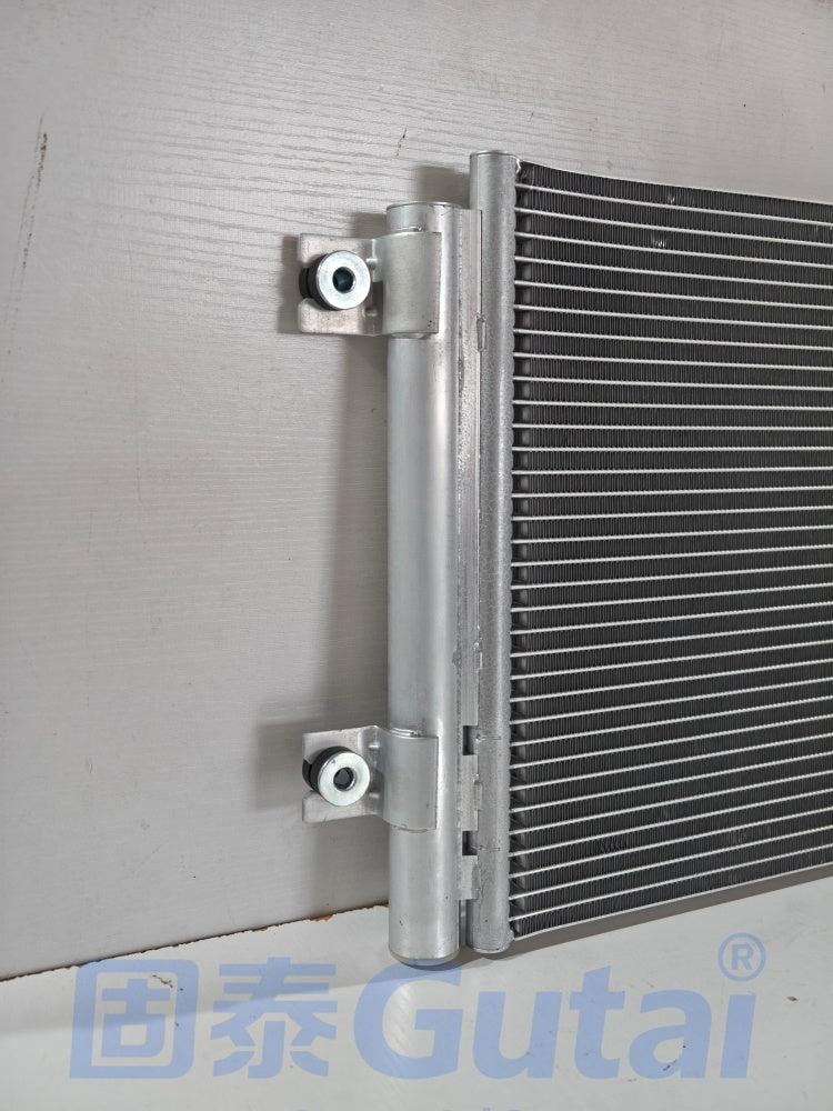 Brand-New Gutai A/C Condenser for Sinotruk HOWO 380