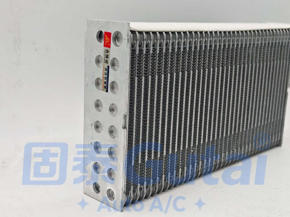 Brand-New Gutai A/C Evaporator with Valve for SINOTRUK HOWO 380